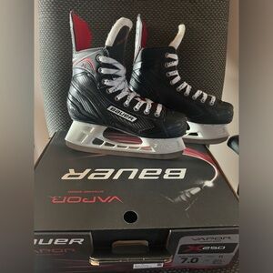 Bauer Vapor Hockey Skates - Black and White